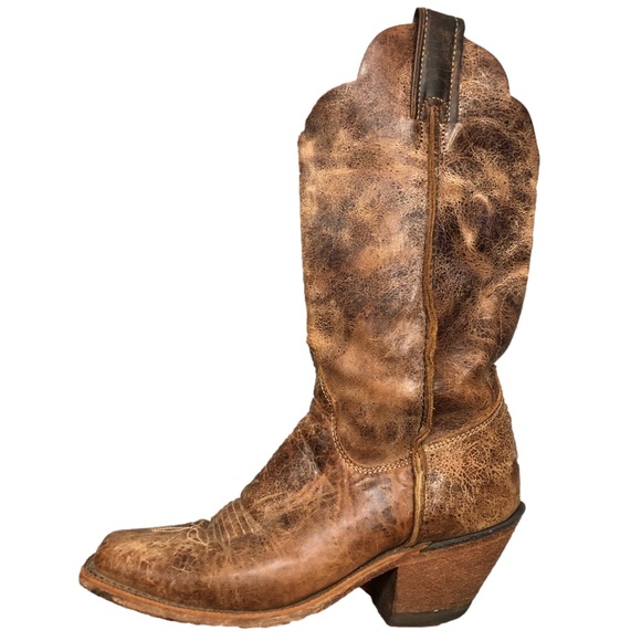 Justin Boots Shoes - Justin brown cowboy boots distressed leather scallop western cowgirl square toe